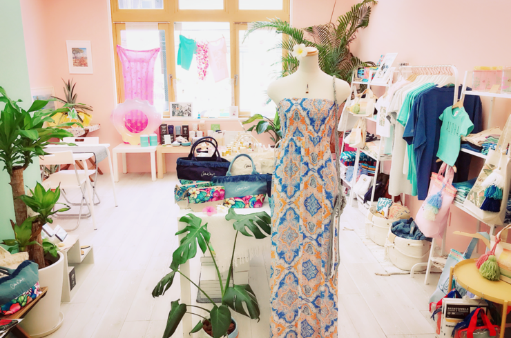 店内１
